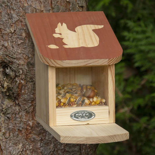 Eichhörnchen-Futterhaus - Premium Eichhörnchenfutterspender  - Just €32.72! Shop now at homesales4u